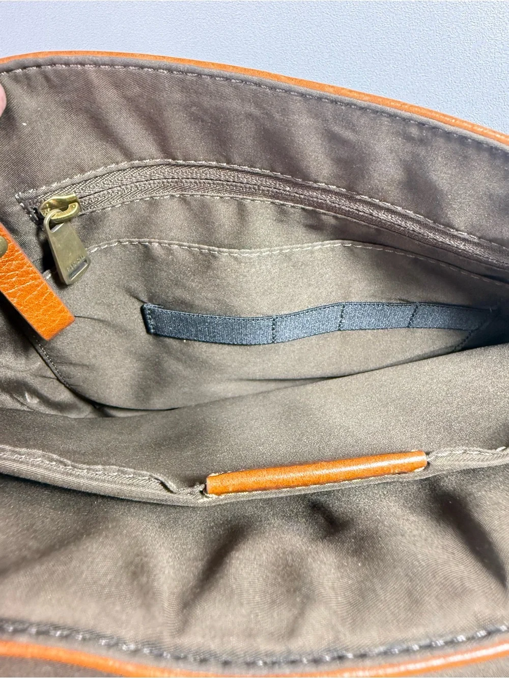 Fossil Buckner North/South City Cognac Brown Leather Messenger Bag